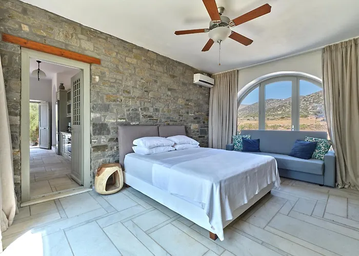Oscar Villa, 180 Panoramic Sea Views&pool Villa Aspro Chorio